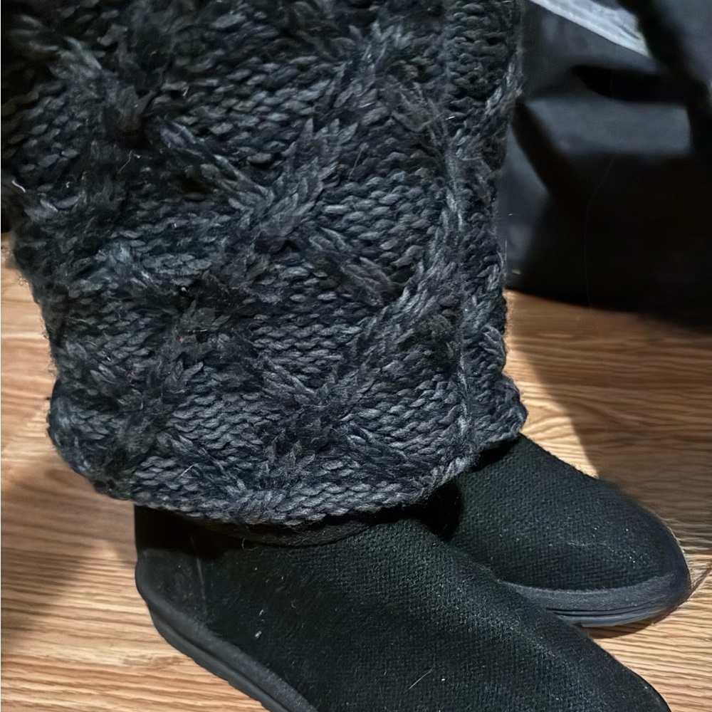 Black Knit boots